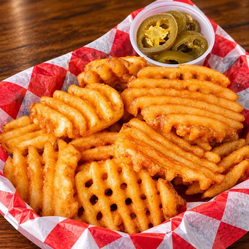 Papas criss cut con jalapeños de Planet Pizza+